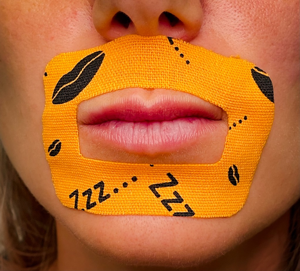 Myotape Erwachsene - besser schlafen stoppt das schnarchen Myotape um den Mund geklebt